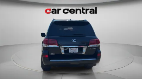 More photos of 2015 Lexus LX 570 at Car Central Milford, CT