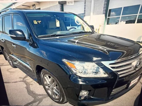 More photos of 2015 Lexus LX 570 at Car Central Milford, CT