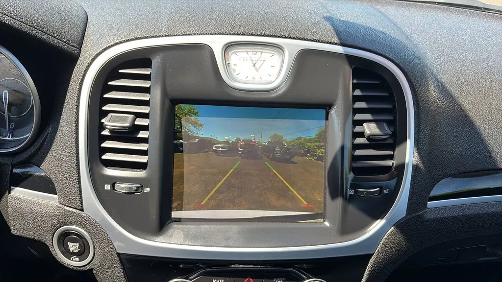 2023 Chrysler 300 Touring - Photo 23
