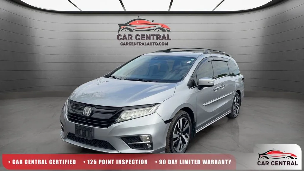 2018 Honda Odyssey Elite's photo