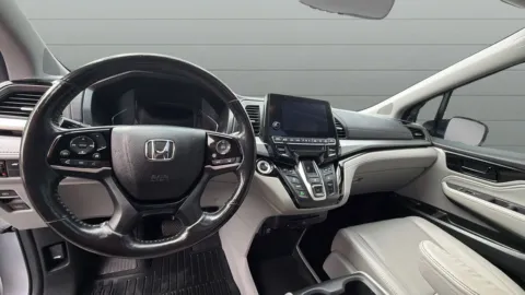 More photos of 2018 Honda Odyssey Elite at Car Central Milford, CT