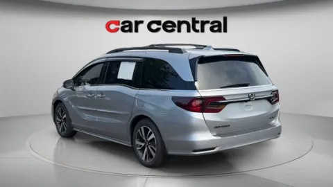 Another view of 2018 Honda Odyssey Elite for sale in Milford, CT at Car Central Milford