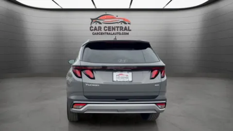 More photos of 2025 Hyundai Tucson SEL at Car Central Milford, CT