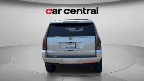 More photos of 2019 Cadillac Escalade Premium Luxury at Car Central Milford, CT