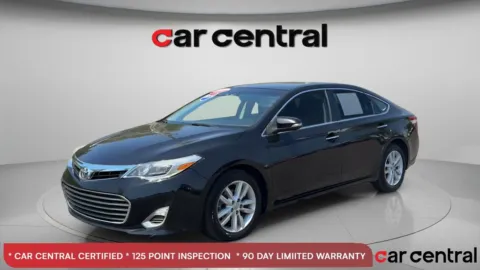 Black 2015 Toyota Avalon XLE for sale in Milford, CT