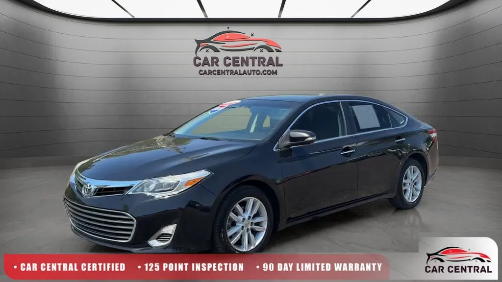 2015 Toyota Avalon XLE's photo