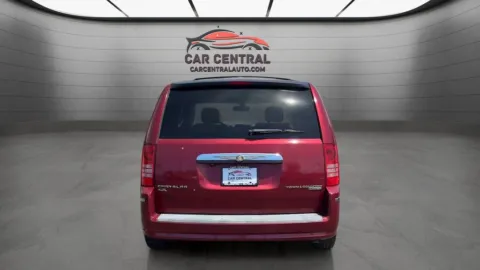 More photos of 2010 Chrysler Town & Country Limited at Car Central Milford, CT