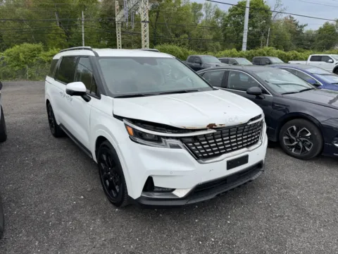 Photos of 2024 Kia Carnival for sale in Milford, CT at Car Central Milford
