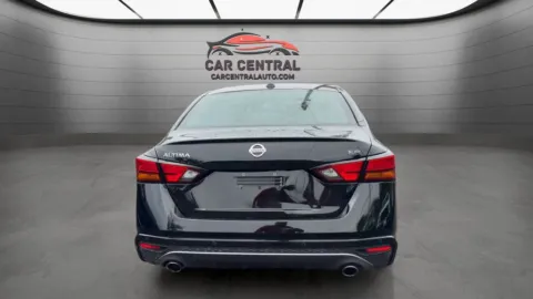 Another view of 2022 Nissan Altima 2.5 SR for sale in Milford, CT at Car Central Milford