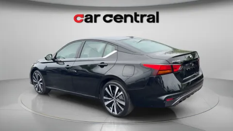 Another view of 2022 Nissan Altima 2.5 SR for sale in Milford, CT at Car Central Milford