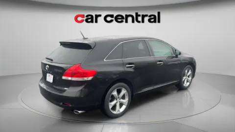 More photos of 2011 Toyota Venza XLE at Car Central Milford, CT