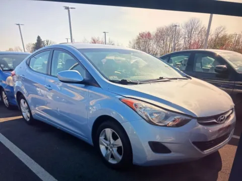 More photos of 2011 Hyundai Elantra GLS at Car Central Milford, CT