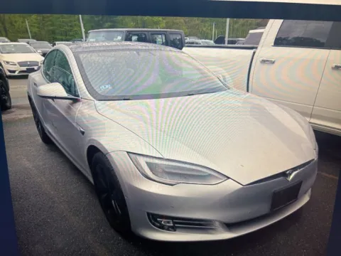 More photos of 2018 Tesla Model S P100D at Car Central Milford, CT