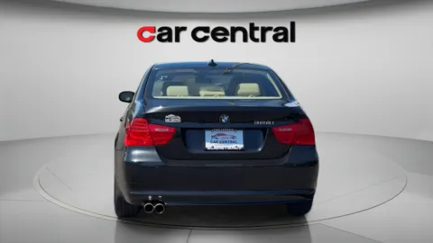 More photos of 2011 BMW 3 Series 328i xDrive at Car Central Milford, CT