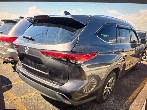 Another view of 2021 Toyota Highlander XLE for sale in Milford, CT at Car Central Milford