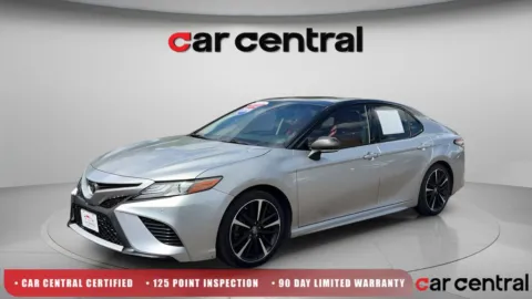 Black 2018 Toyota Camry XSE for sale in Milford, CT