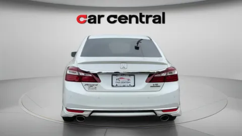 More photos of 2017 Honda Accord Touring at Car Central Milford, CT