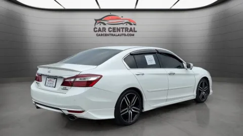 More photos of 2017 Honda Accord Touring at Car Central Milford, CT
