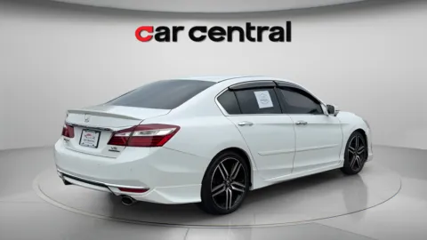 More photos of 2017 Honda Accord Touring at Car Central Milford, CT