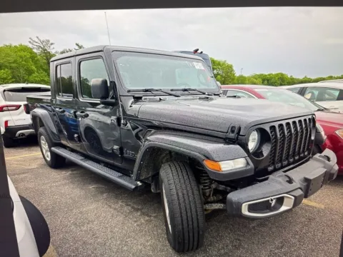 More photos of 2023 Jeep Gladiator Sport S at Car Central Milford, CT