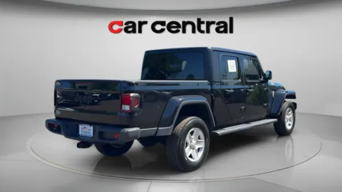 More photos of 2023 Jeep Gladiator Sport S at Car Central Milford, CT