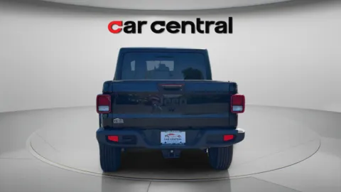 More photos of 2023 Jeep Gladiator Sport S at Car Central Milford, CT