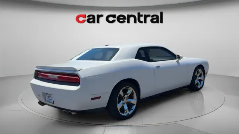 More photos of 2013 Dodge Challenger R/T at Car Central Milford, CT