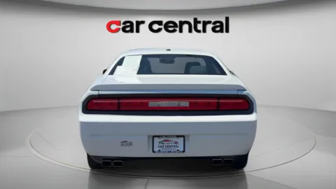 More photos of 2013 Dodge Challenger R/T at Car Central Milford, CT