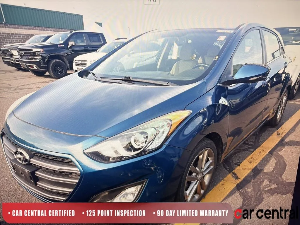 2016 Hyundai Elantra GT 2.0L 6-Speed A/T's photo