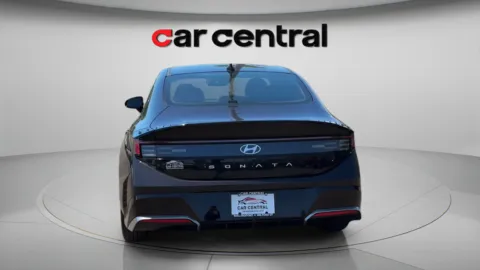 More photos of 2025 Hyundai Sonata SEL at Car Central Milford, CT