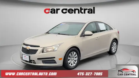 Gold 2011 Chevrolet Cruze 1LT for sale in Milford, CT