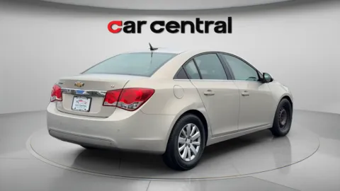More photos of 2011 Chevrolet Cruze 1LT at Car Central Milford, CT