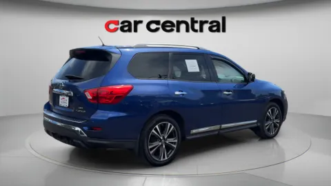 More photos of 2017 Nissan Pathfinder Platinum at Car Central Milford, CT