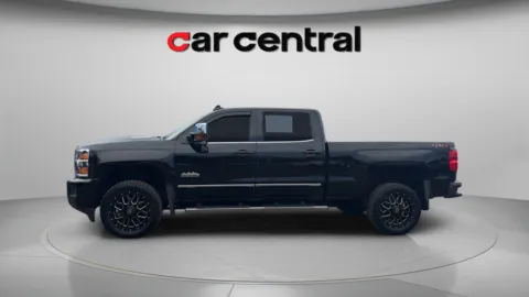 Another view of 2019 Chevrolet Silverado 2500HD High Country for sale in Milford, CT at Car Central Milford