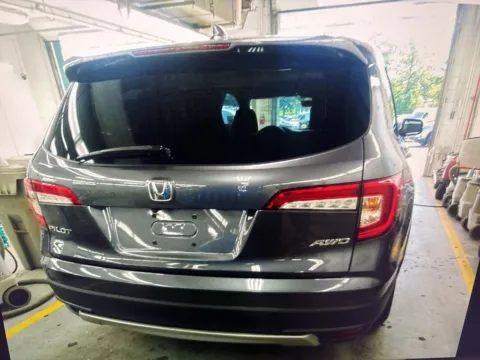 More photos of 2020 Honda Pilot EX-L at Car Central Milford, CT