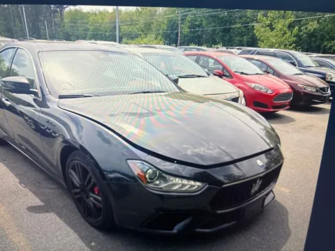 More photos of 2022 Maserati Ghibli Modena Q4 at Car Central Milford, CT
