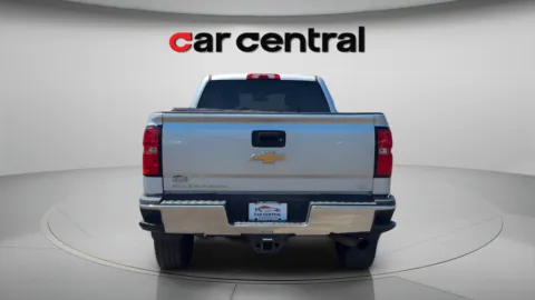 More photos of 2018 Chevrolet Silverado 2500 HD LT at Car Central Milford, CT