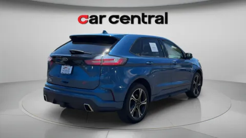 More photos of 2020 Ford Edge ST at Car Central Milford, CT