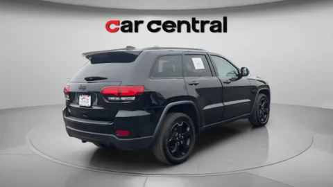 More photos of 2018 Jeep Grand Cherokee Laredo at Car Central Milford, CT