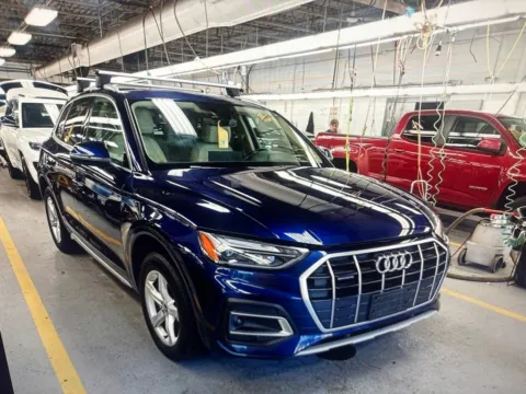 More photos of 2021 Audi Q5 45 Premium at Car Central Milford, CT