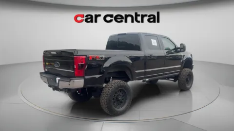 More photos of 2017 Ford F-350SD Lariat at Car Central Milford, CT