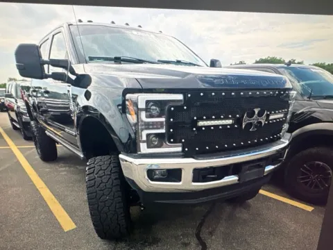 More photos of 2017 Ford F-350SD Lariat at Car Central Milford, CT