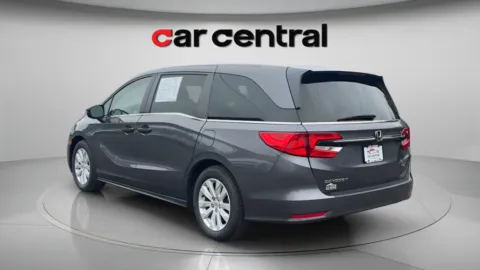 More photos of 2022 Honda Odyssey LX at Car Central Milford, CT