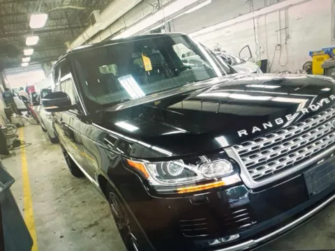 More photos of 2016 Land Rover Range Rover 5.0L V8 Supercharged at Car Central Milford, CT