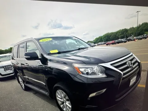More photos of 2017 Lexus GX 460 at Car Central Milford, CT