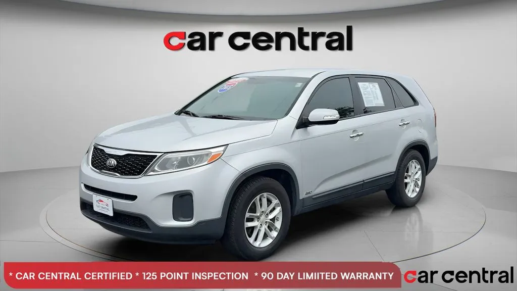 Silver 2015 Kia Sorento LX for sale in Milford, CT