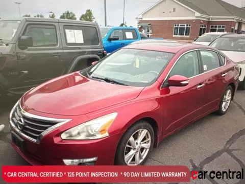 Red 2015 Nissan Altima 2.5 SV for sale in Milford, CT