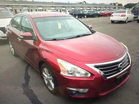 More photos of 2015 Nissan Altima 2.5 SV at Car Central Milford, CT