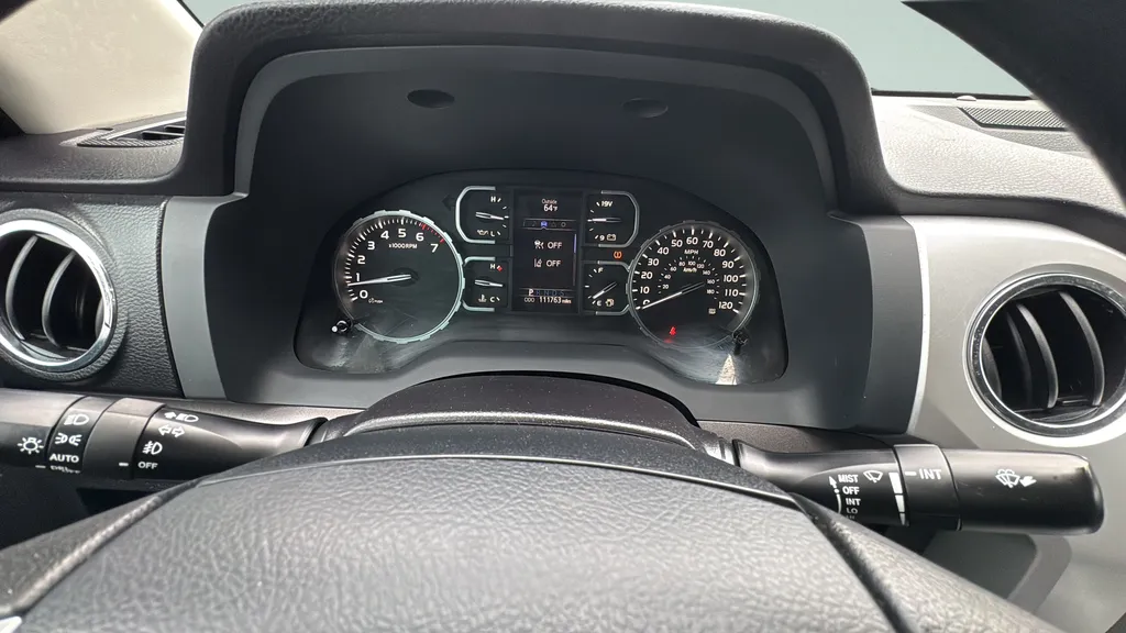 2018 Toyota Tundra SR5 - Photo 13