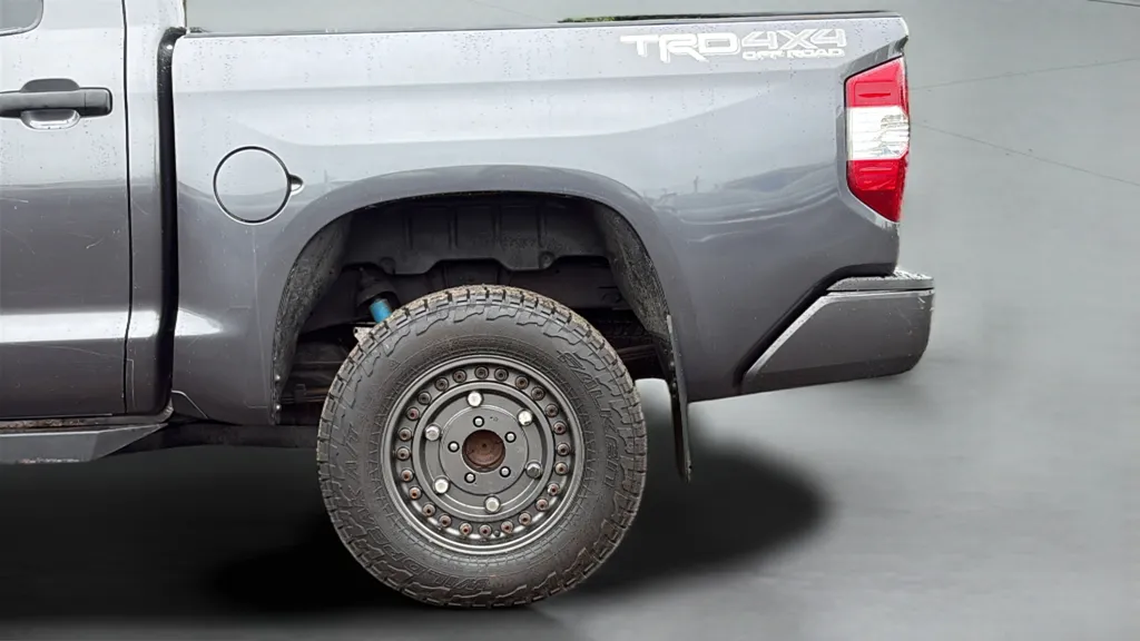 2018 Toyota Tundra SR5 - Photo 27